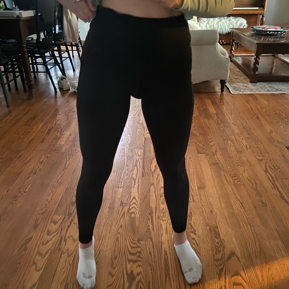 PINK thick black leggings. Size: Medium Color:black Condition: Good